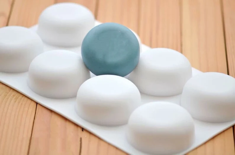 قالب صابون سيليكون دائري 8 قطع شمعة مجسم 60 جرام حجم الصابونه قالب صابون سيليكون دائري 8 قطع شمعة مجسم 60 جرام حجم الصابونه