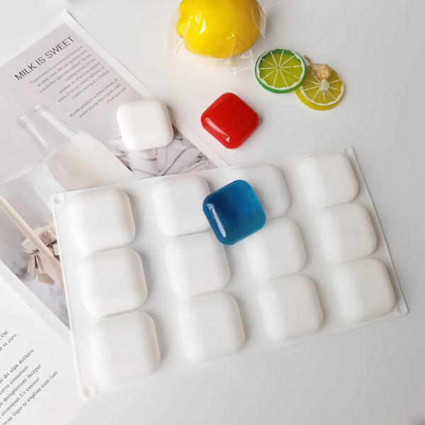 قالب سيليكون على شكل وسادة - 12 تجويف مربع الشكل، قالب مربع صابون عينات صابون فنادق سيليكون ثلاثي الابعاد