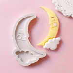 قالب سيليكون عجينة السكر شكل قمر خجول يحمل غيمة
